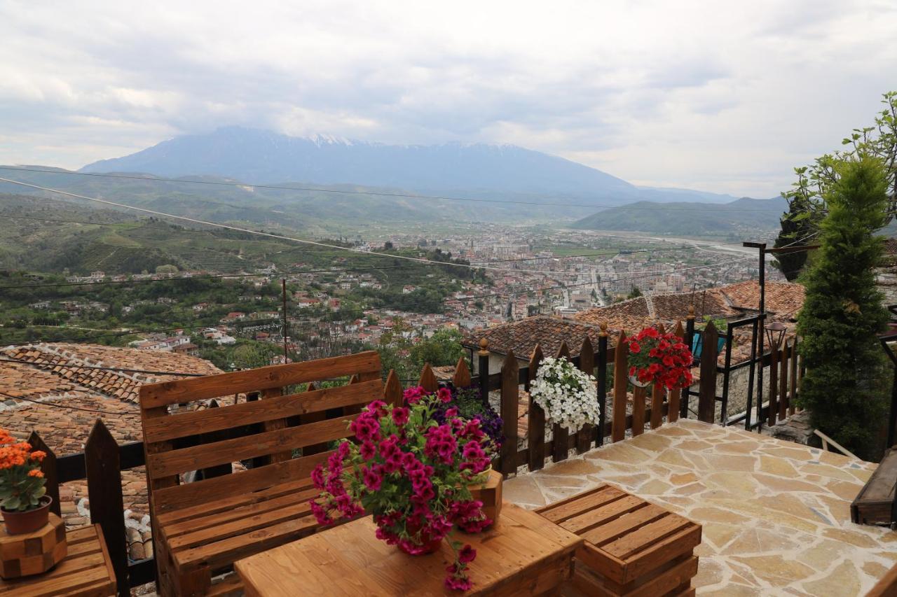 Guest House Maria - Berat Castle 외부 사진