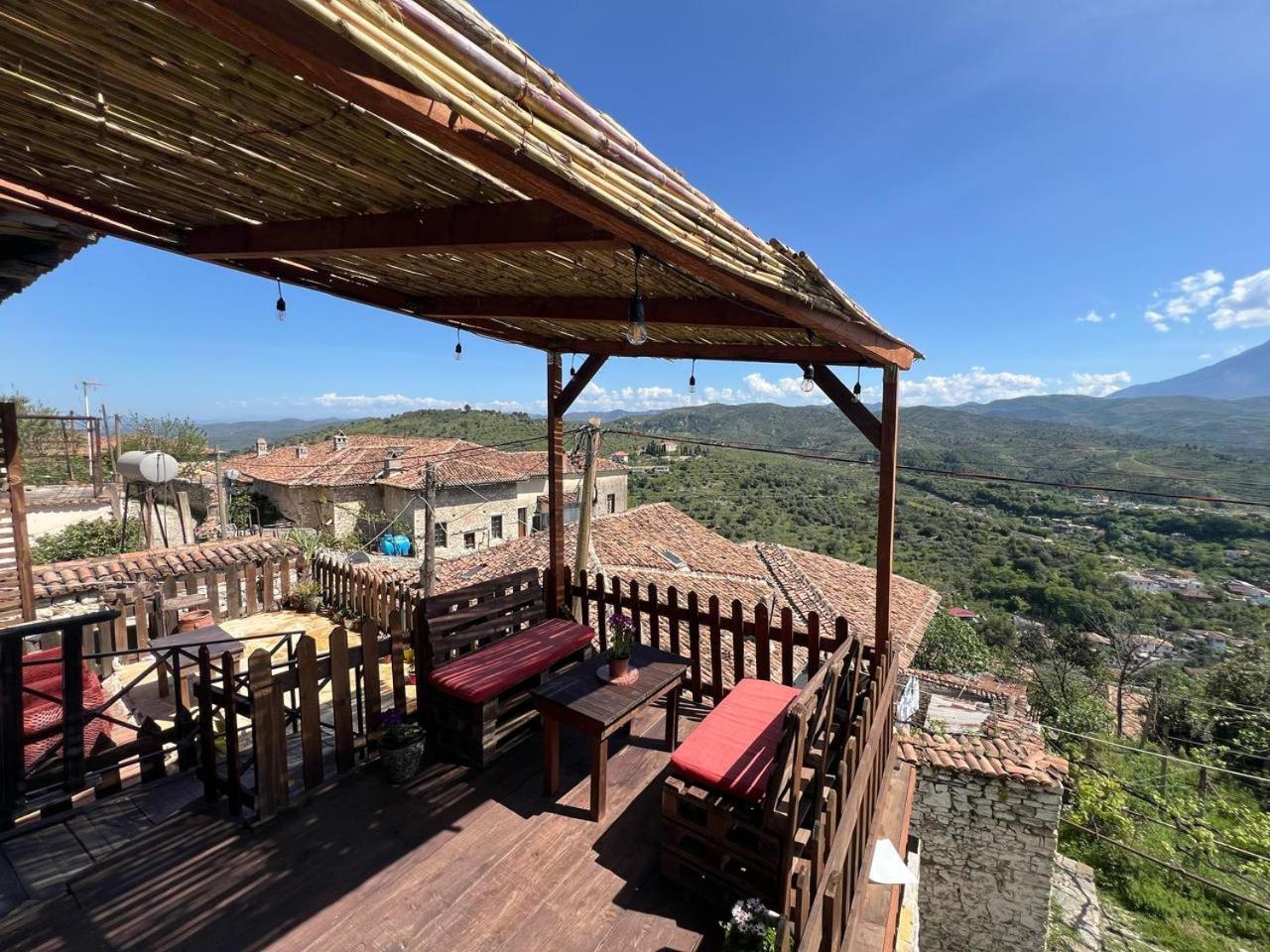 Guest House Maria - Berat Castle 외부 사진